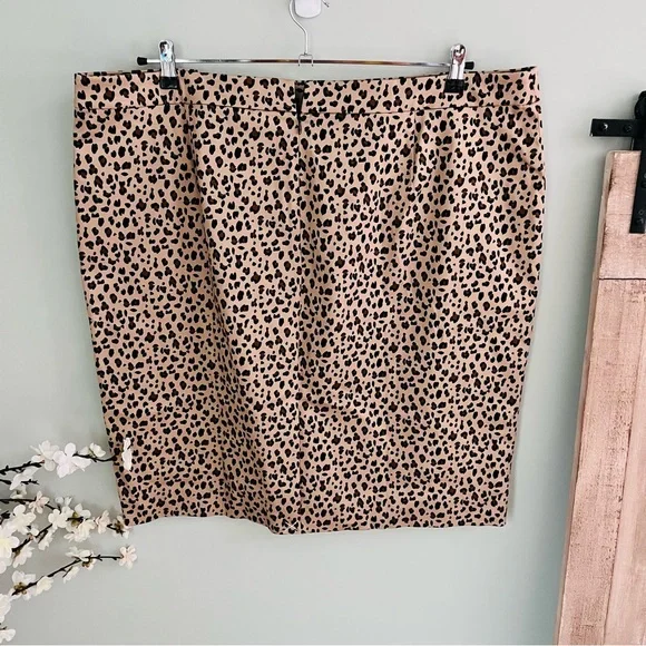 J Crew Animal Print No 2 Pencil Skirt NWT Size 20 - Picture 3 of 4